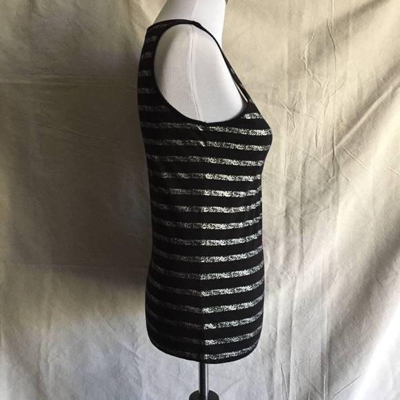 ❗️2 for $10❗️F21 Black & Sliver Striped Tank - Picture 2 of 5